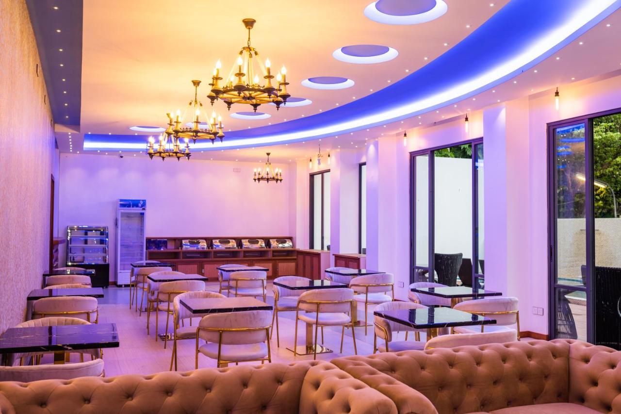 Ari Grand Hotel & Spa Dhangethi Esterno foto