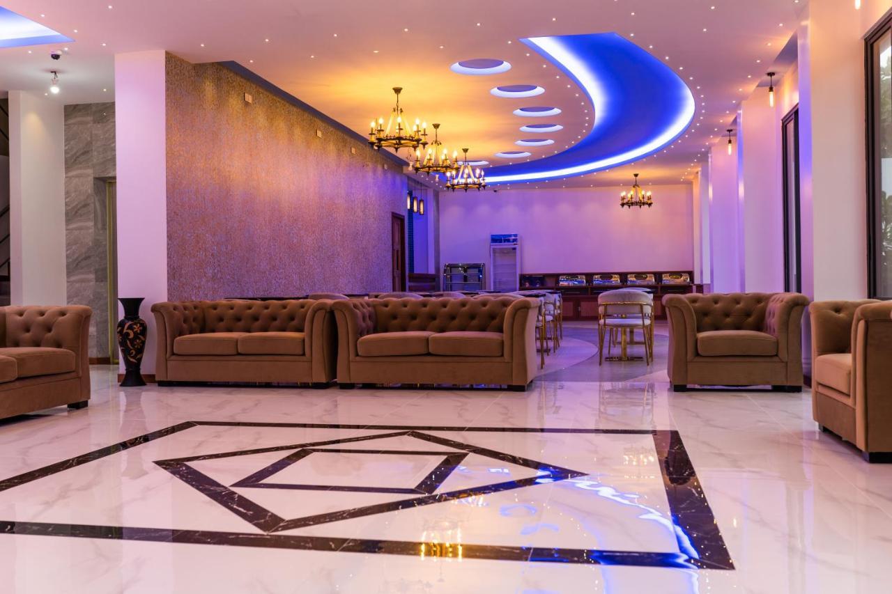 Ari Grand Hotel & Spa Dhangethi Esterno foto